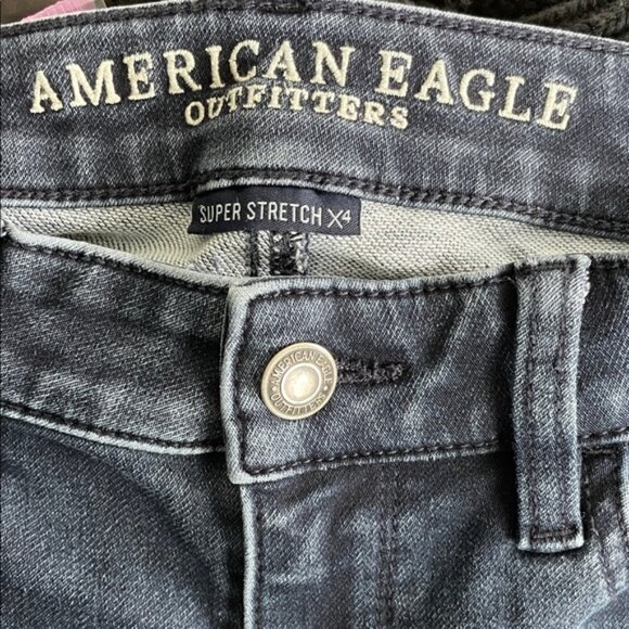 American Eagle Outfitters Women's Distressed Dark Blue Skinny Jeans - Picture 8 of 12